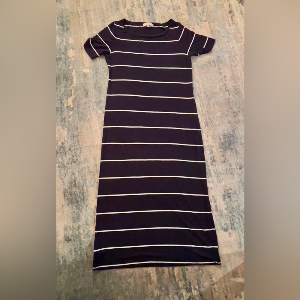 Loft Maxi Dress. Size Large Petite. Color is Navy and white